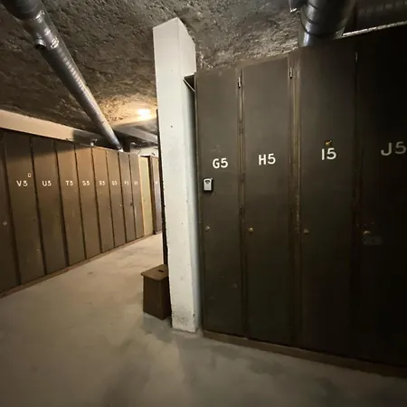 Serac - Location: Pour 4 Personnes Dans Le De La Station Mae-9033 Val Thorens