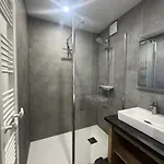 Apartment Serac - Location: Pour 4 Personnes Dans Le De La Station Mae-9033